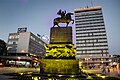 Şehir merkezinden akşam karartısı