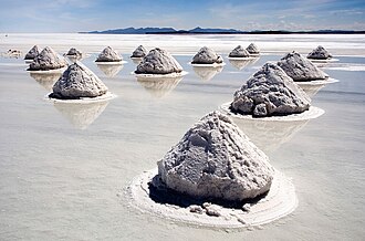 Tuz yığınları, Salar de Uyuni, Bolivya.