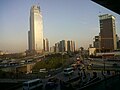 İstanbul Sapphire'den Büyükdere Caddesi görünüm, ileride solda İş Kuleleri, sağda Tekfen Tower