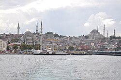 Haliç'ten görülen Eminönü'deki Yeni Cami (1665)