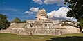 Chichén Itzá’da "El Caracol" (Salyangoz) adıyla tanınan rasathane, Mayalılar güneş yılını 365,2420 gün olarak hesapladılar (Yucatán, Meksika)