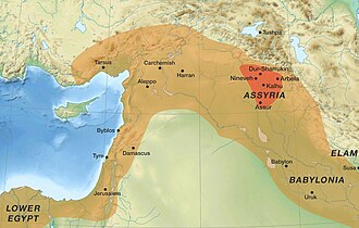 Antik Asur bölgesini (kırmızı) ve MÖ 7. yüzyılda Yeni Asur İmparatorluğu'nun sınırlarını (turuncu) gösteren harita